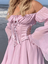 Langärmliges Korsett-Minikleid
